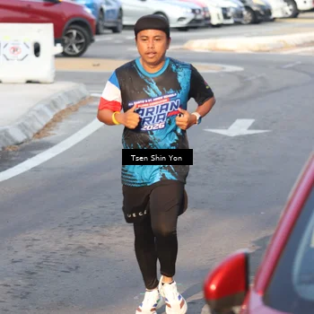 Runner Photo 7781714