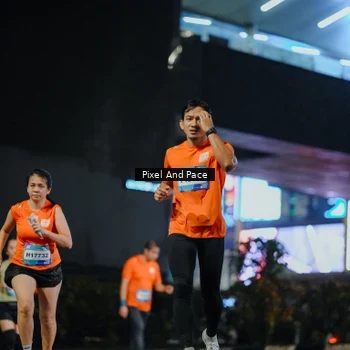 Runner Photo 7781718
