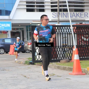 Runner Photo 7781730