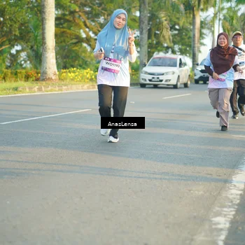 Runner Photo 7781738