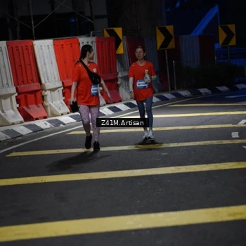 Runner Photo 7781752