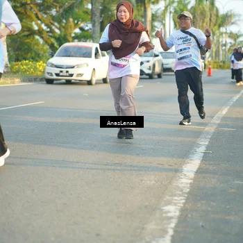 Runner Photo 7781753
