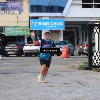 Runner Photo 7781761