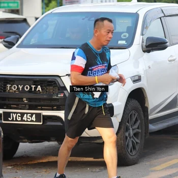 Runner Photo 7781764