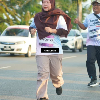 Runner Photo 7781765