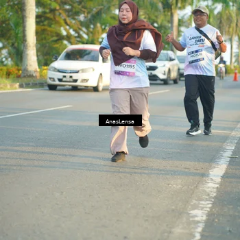 Runner Photo 7781775