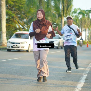 Runner Photo 7781777