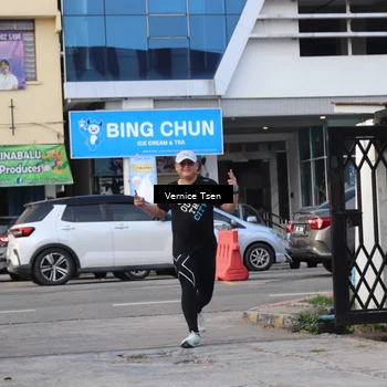 Runner Photo 7781782