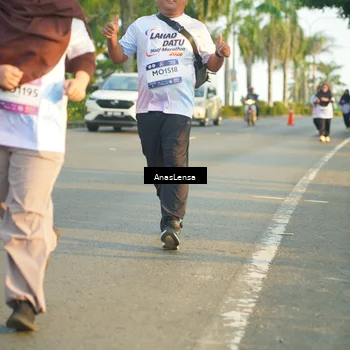 Runner Photo 7781790