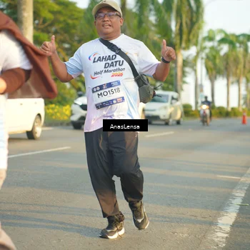 Runner Photo 7781803