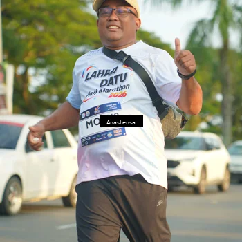 Runner Photo 7781817