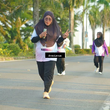 Runner Photo 7781839
