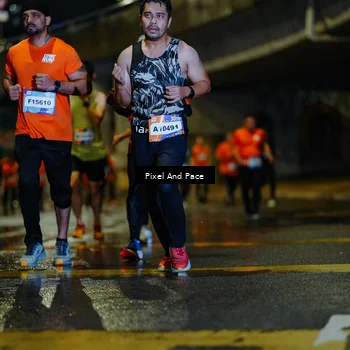 Runner Photo 7781843