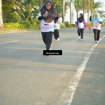 Runner Photo 7781849