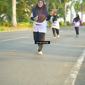 Runner Photo 7781853