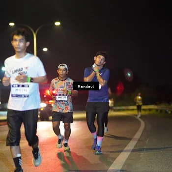 Runner Photo 7781871