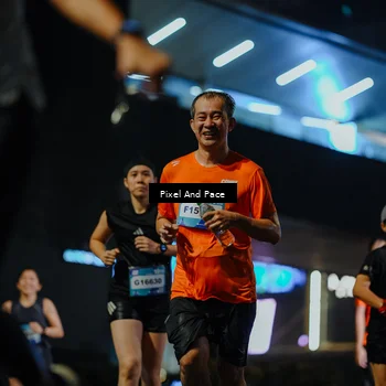 Runner Photo 7781904