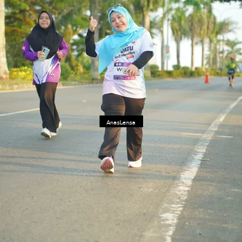 Runner Photo 7781921