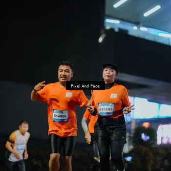 Runner Photo 7781940