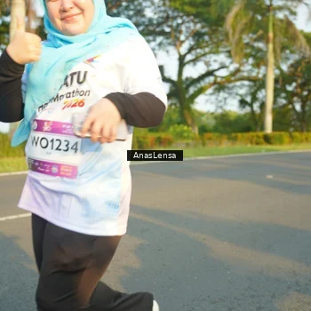 Runner Photo 7781985