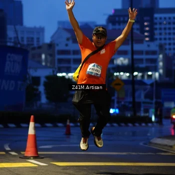 Runner Photo 7781991