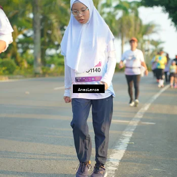 Runner Photo 7782024
