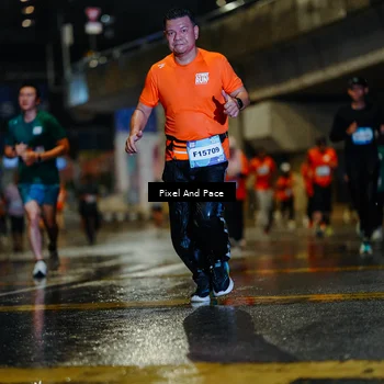 Runner Photo 7782030