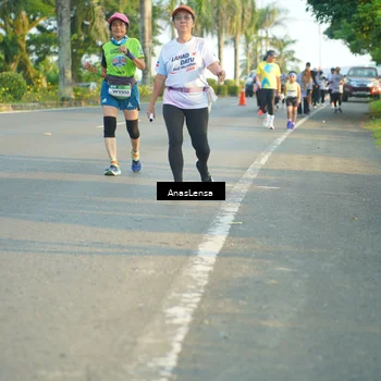 Runner Photo 7782037