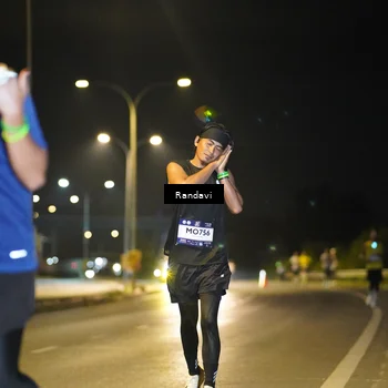 Runner Photo 7782039