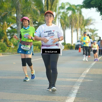 Runner Photo 7782052
