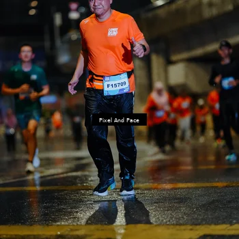 Runner Photo 7782064