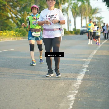 Runner Photo 7782066