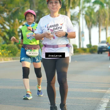 Runner Photo 7782076