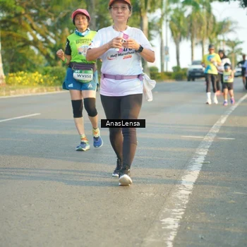 Runner Photo 7782094
