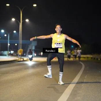 Runner Photo 7782098