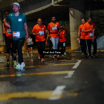 Runner Photo 7782100