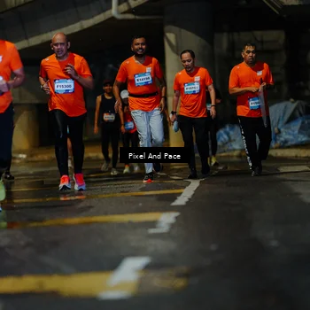 Runner Photo 7782104