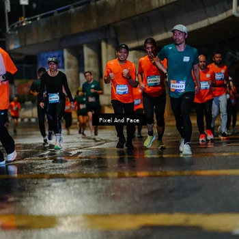 Runner Photo 7782111