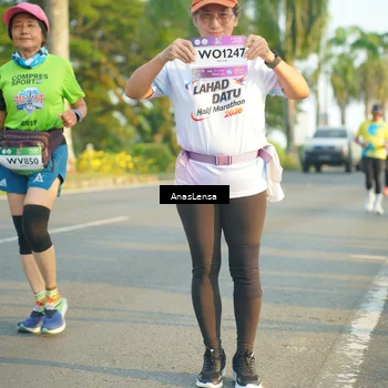 Runner Photo 7782121
