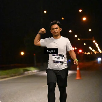 Runner Photo 7782124