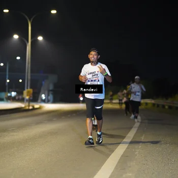 Runner Photo 7782126