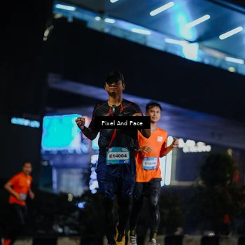Runner Photo 7782132