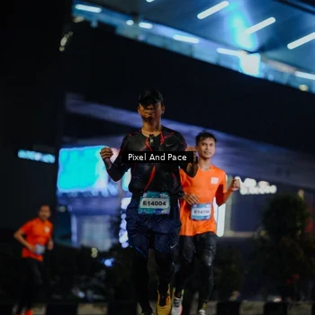 Runner Photo 7782140