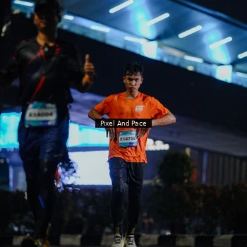 Runner Photo 7782165