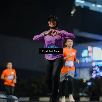 Runner Photo 7782273