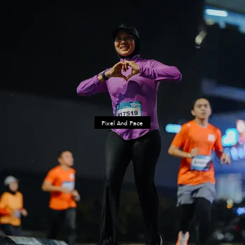 Runner Photo 7782280
