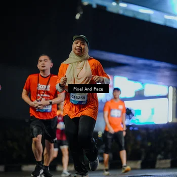 Runner Photo 7782341