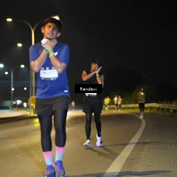 Runner Photo 7782347