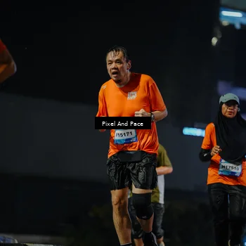Runner Photo 7782364