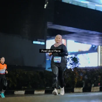 Runner Photo 7782373